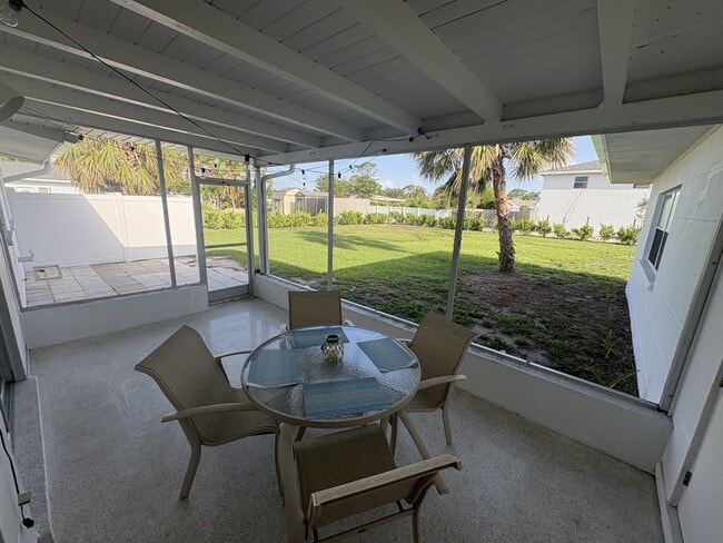 Building Photo - 108 Charles Dr