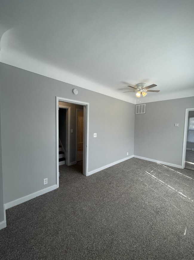 Building Photo - 1307 Mansfield St