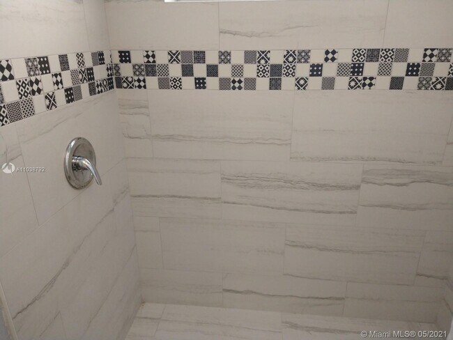 Building Photo - 5102 NW 36th St