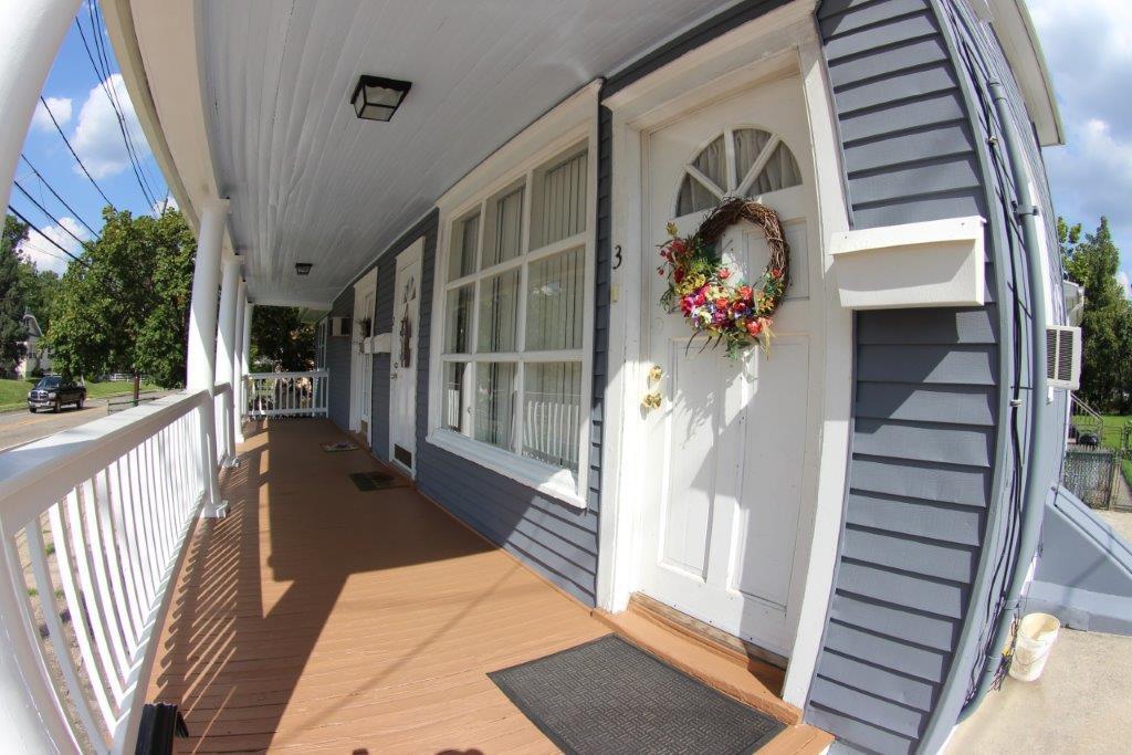 Building Photo - 396 W Clements Bridge Rd