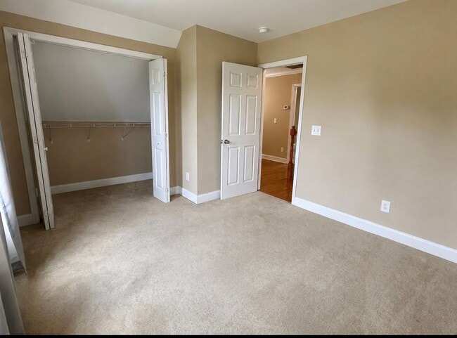 Building Photo - Beautiful Condo located in North Johnson City!