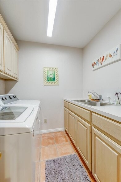 Building Photo - 20701 Adobe Trail