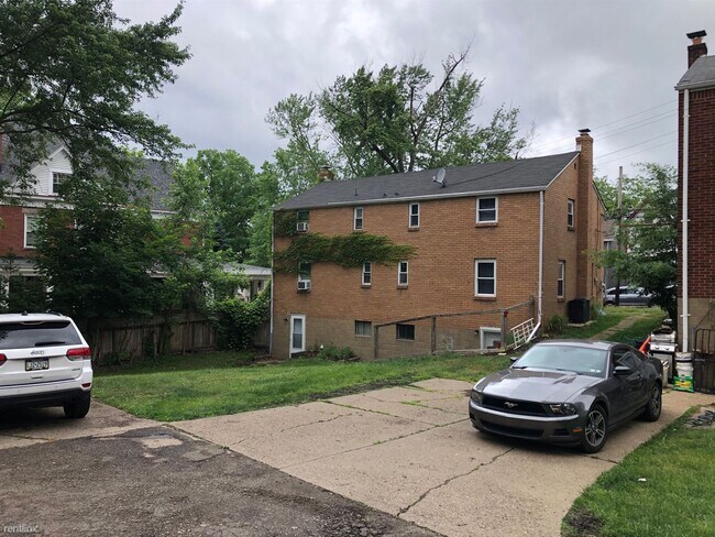 Building Photo - 2 br, 1 bath Townhome - 410 Hulton Rd