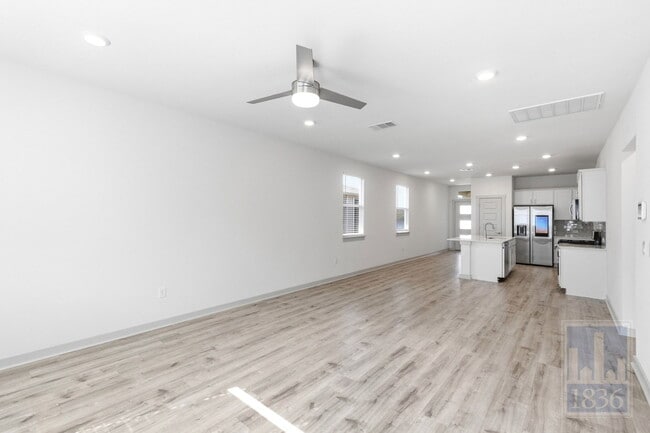 Building Photo - 8129 Linnie Ln