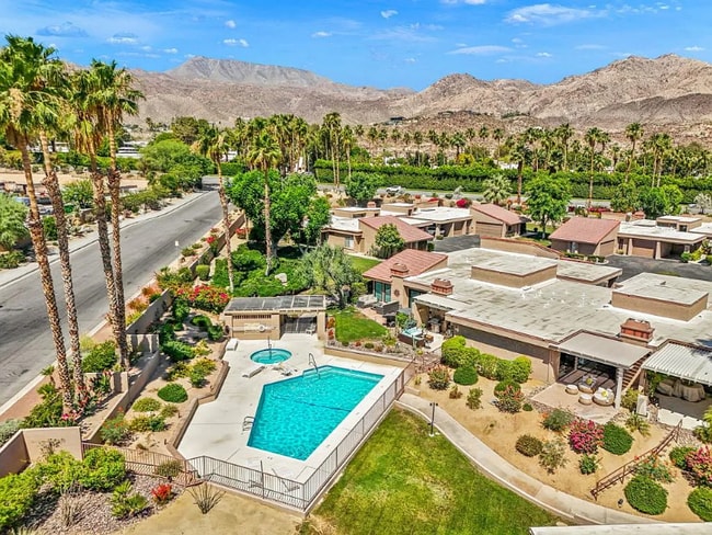 Building Photo - 48992 Canyon Crest Ln