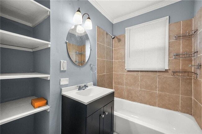 Building Photo - 360 Betsy Ave SW