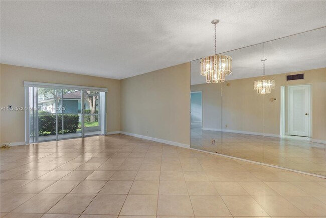 Building Photo - 1501 S Ocean Blvd
