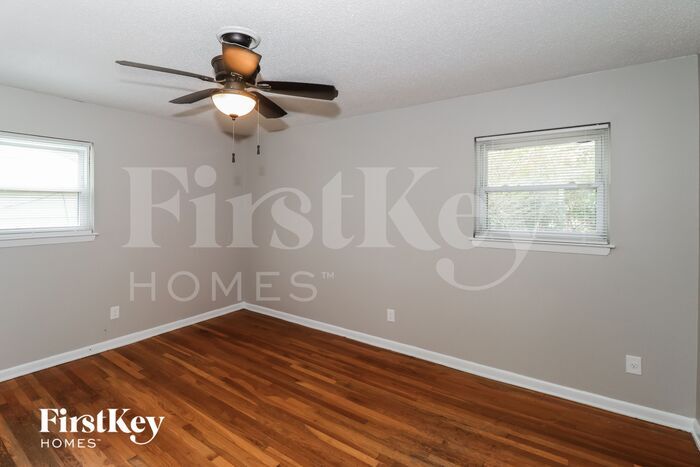 Building Photo - 5152 Rolling Fields Dr