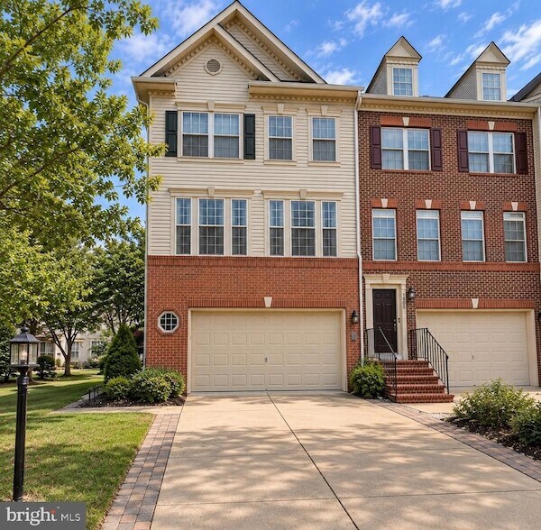 Building Photo - 2467 Cheyenne Dr
