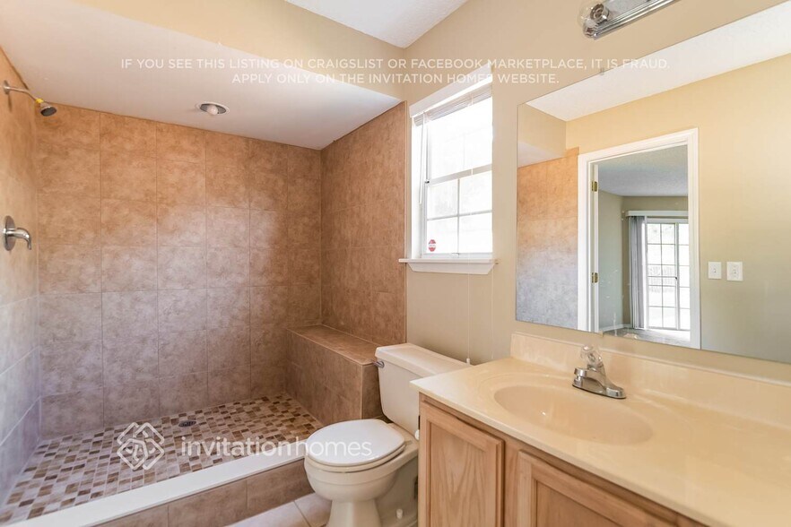 Building Photo - 7842 Mactavish Way S