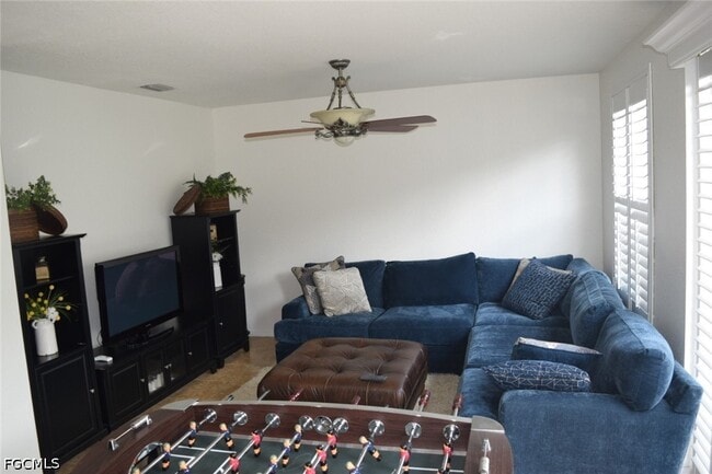 Building Photo - 9923 Springlake Cir