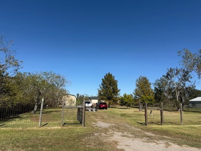 Building Photo - 5828 Avenue P