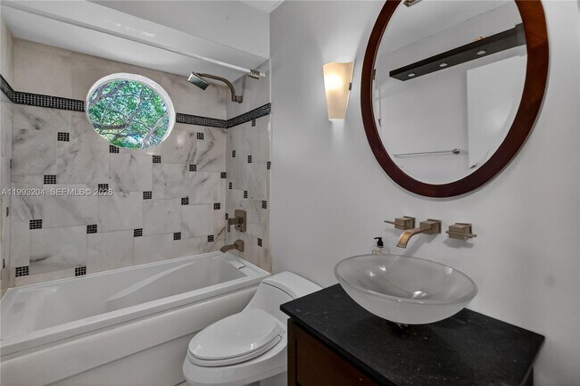 Building Photo - 6767 SW 154th St