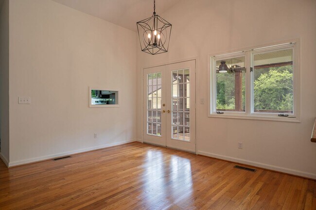 Building Photo - 1285 Branchlands Dr