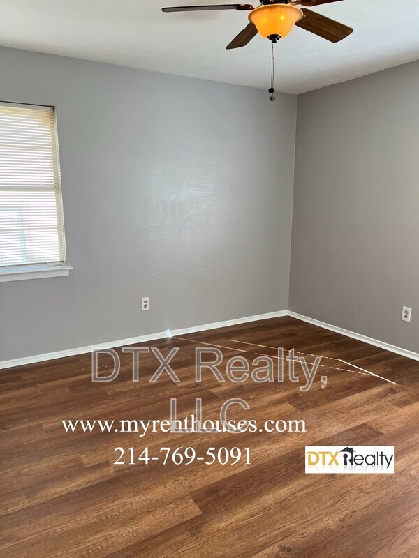 Building Photo - 4293 Leland College Dr