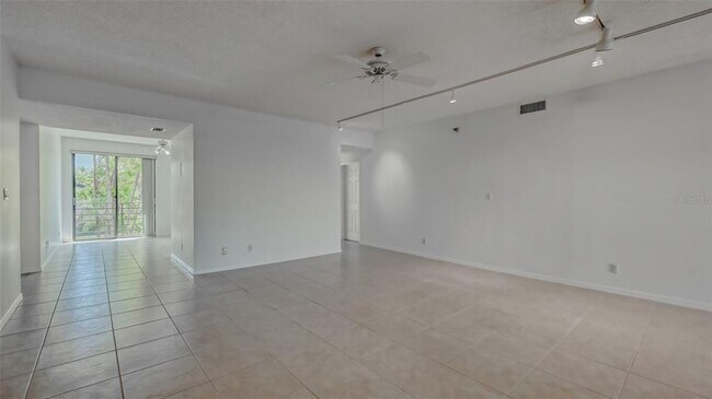 Building Photo - 5400 Eagles Point Cir