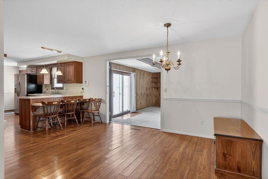 Building Photo - 20728 Old 24 E Rd