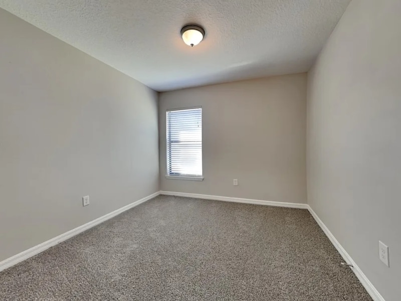 Building Photo - 11819 Thicket Wood Dr