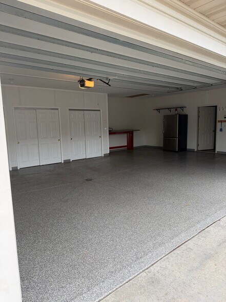 Building Photo - 4892 Monarch Dr