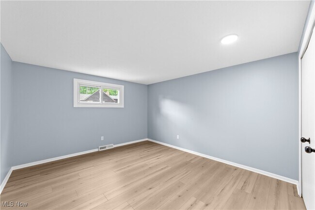 Building Photo - 9177 Fair Rd