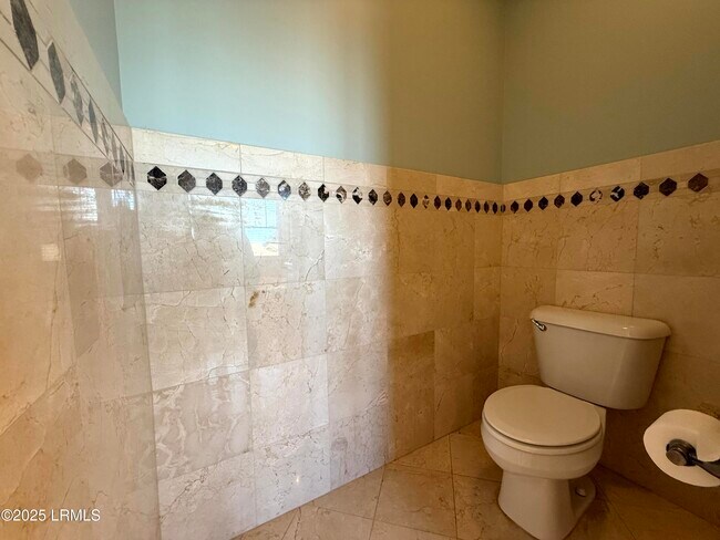 Building Photo - 54 Battery Crk Clb Dr