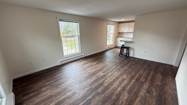 Building Photo - 12 Union St