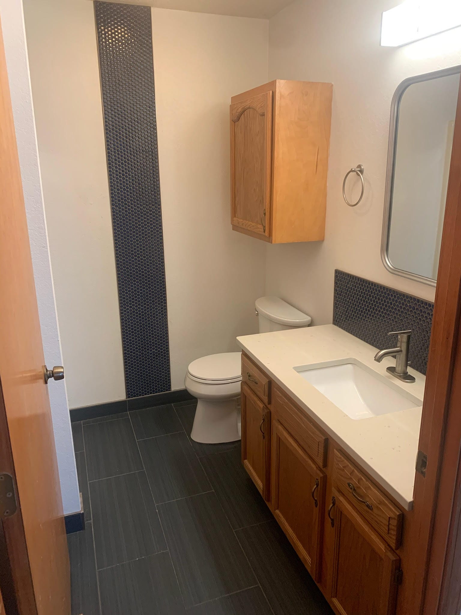 Master Bath - 216 W Wade St