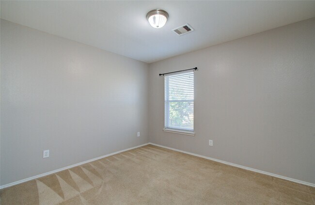 Building Photo - 5003 Riverbridge Ct