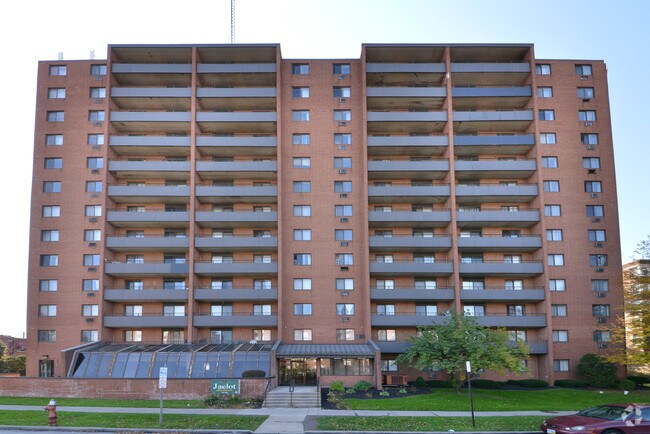 Building Photo - Jaelot Apartments