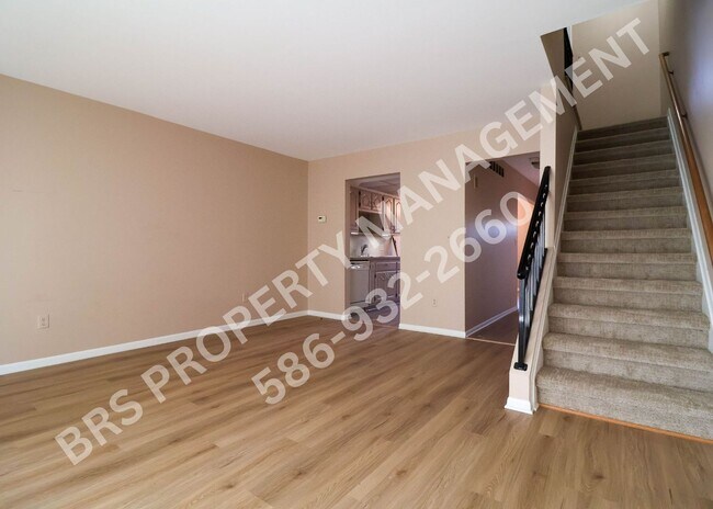 Building Photo - ? Beautifully Updated Condo in Clinton Township