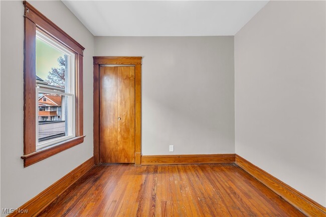 Building Photo - 11217 Florian Ave