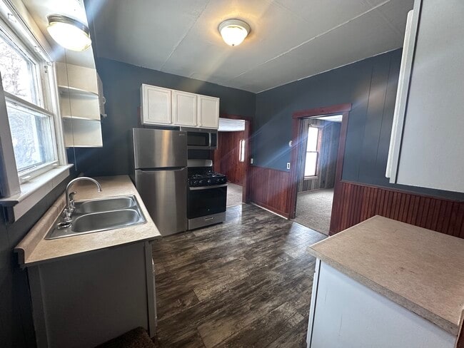 Building Photo - 109 State-N