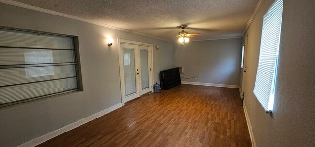 Building Photo - 3 BED / 2 BATH / 1 CAR GARAGE HOUSE (KISSIMMEE)