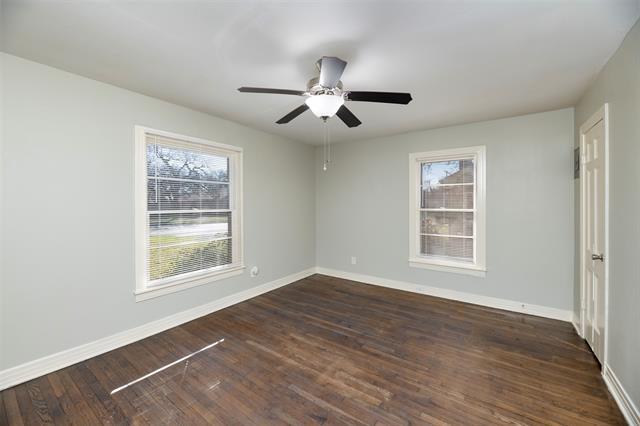 Building Photo - 2308 N Edgewood Terrace