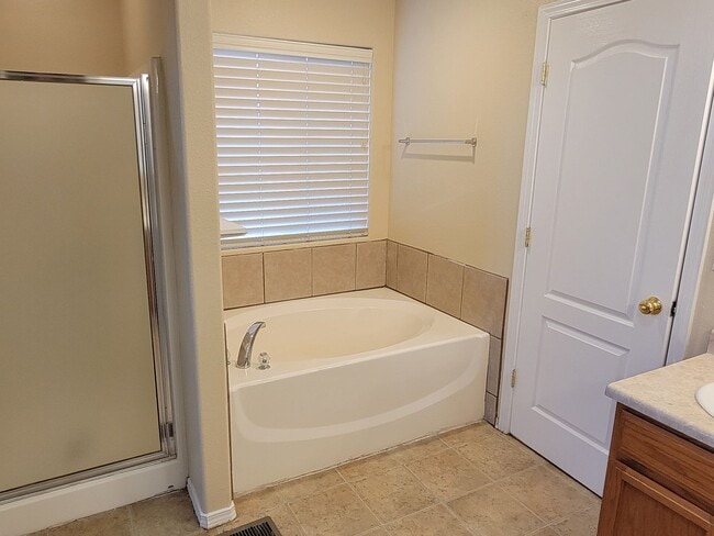 Building Photo - 4 Bedroom Home off Mesa Grande and Hwy 70