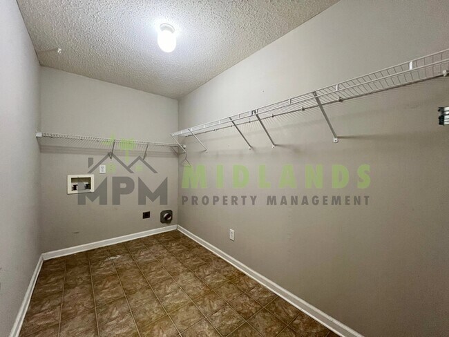 Building Photo - 101 Baltic Ct