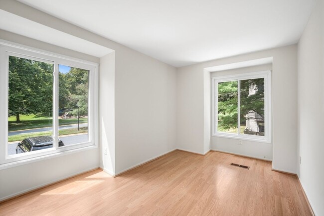 Building Photo - 9453 Chadburn Pl