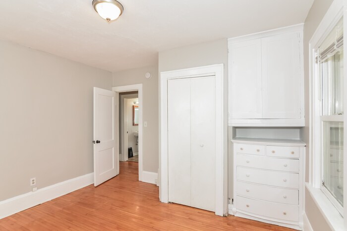 Building Photo - 891 Hazelwood St