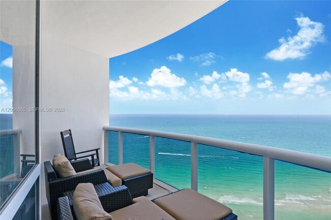 Building Photo - 18201 Collins Ave