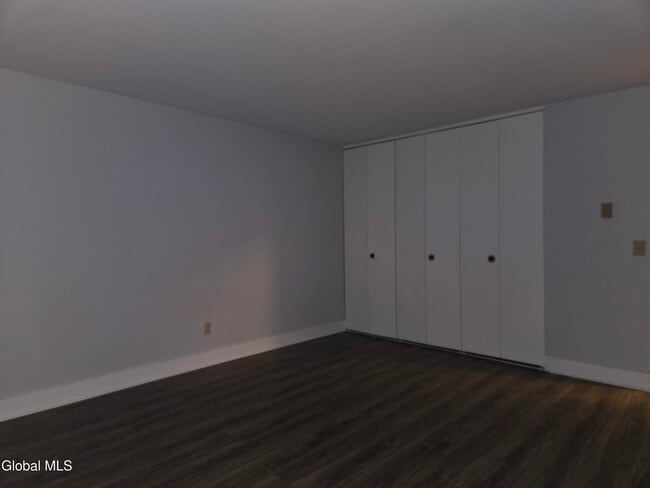 Building Photo - 93 Ridgewood Terrace