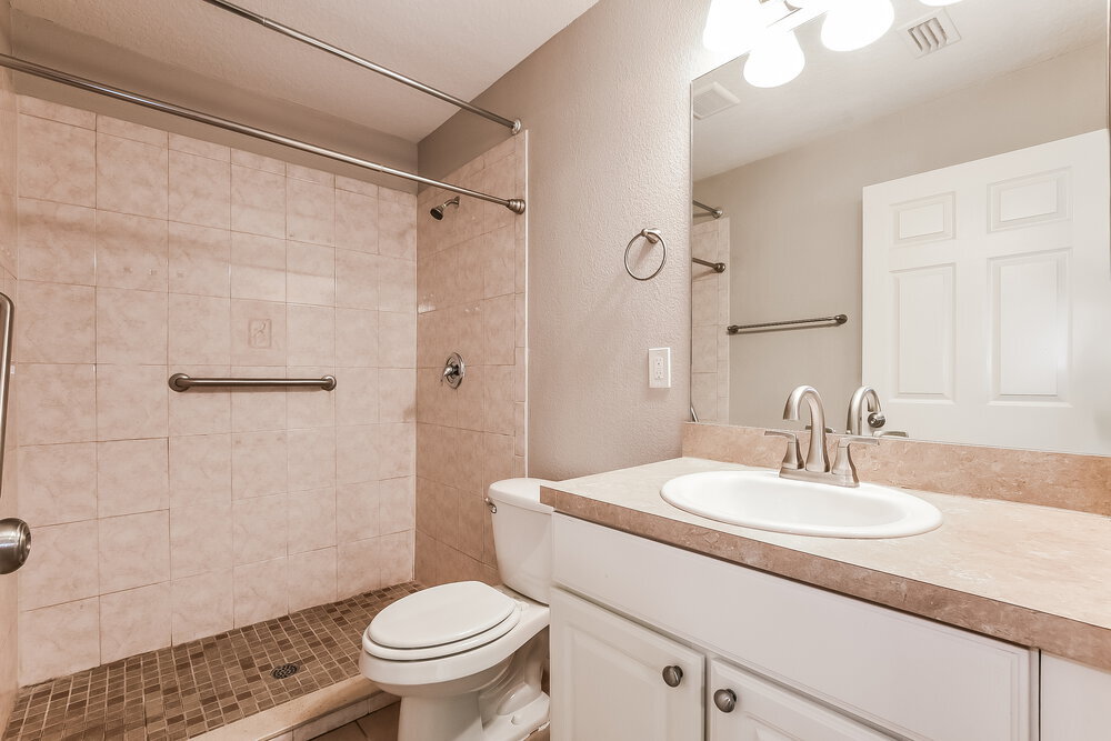 Building Photo - 2432 Princeton Ave