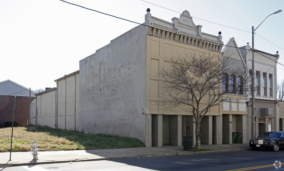 Primary Photo - 1204 Hull St - Bean Building