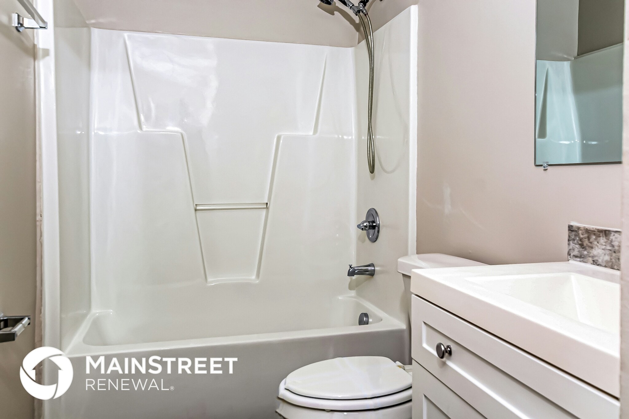 Building Photo - 1850 Adams Ave