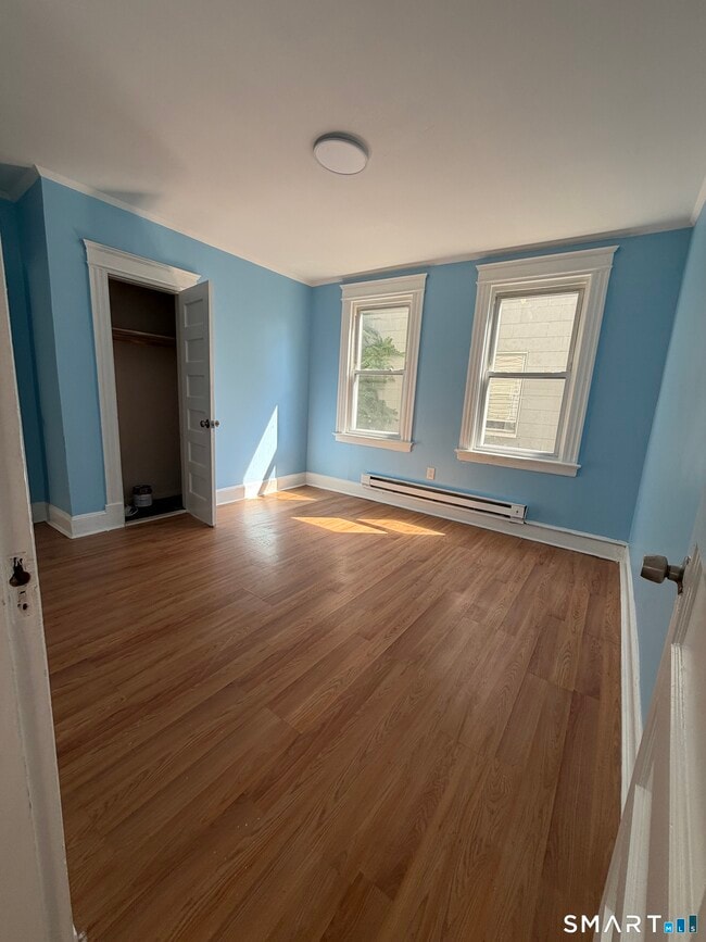 Building Photo - 61 Lounsbury St