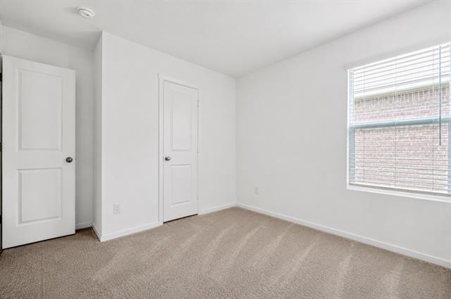 Building Photo - 1829 Sanderling St