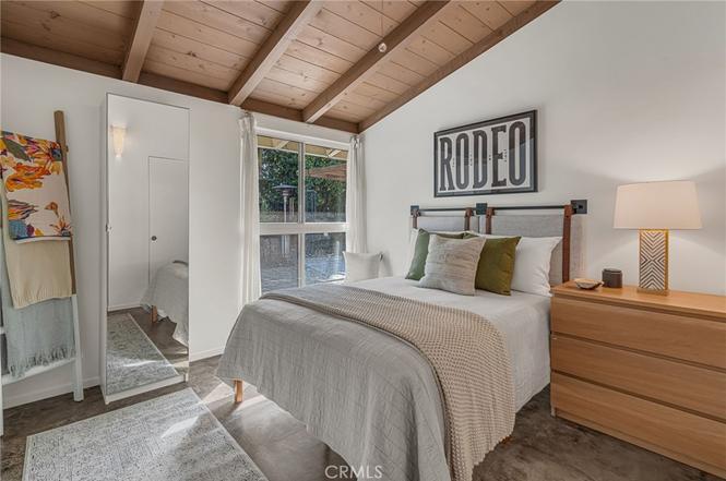 Building Photo - 2518 Pearson Ave