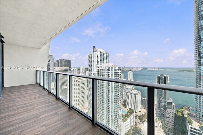 Building Photo - 1010 Brickell Ave