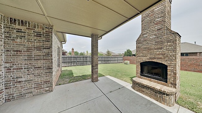 Building Photo - LUXURY 4 Bedroom 2.5 Bathroom Home in Lone Oak Lakes Deer Creek Schools- Gated Community