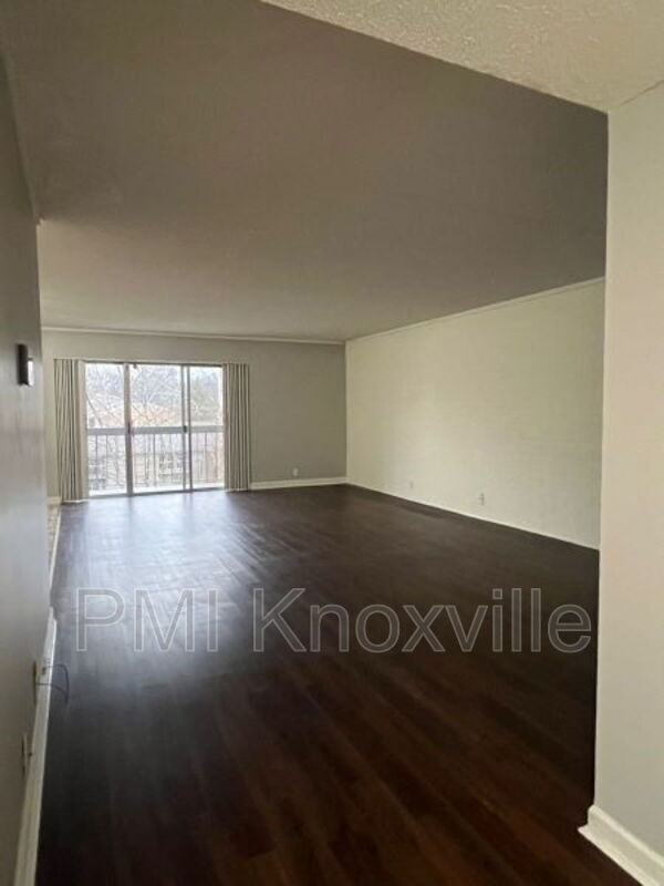 Building Photo - 456 Berlin Dr