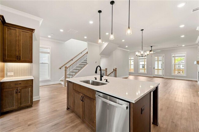 Building Photo - 114 Stonehouse Dr